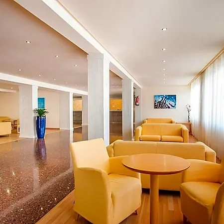 Santa Maria Playa מלון 3*
