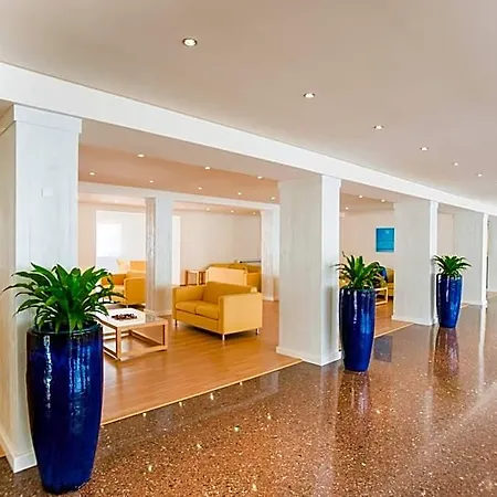 Santa Maria Playa מלון 3*